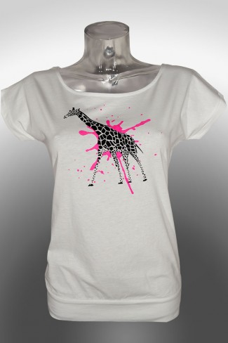 Giraffe -Batwing t-shirt