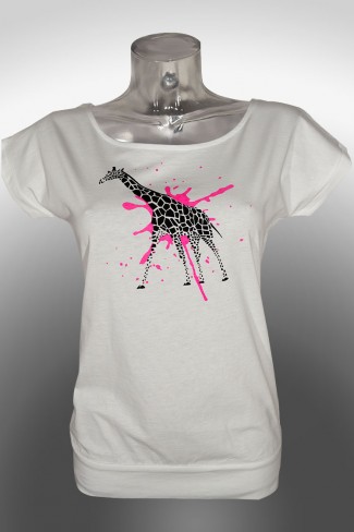 Giraffe-Batwing t-shirt